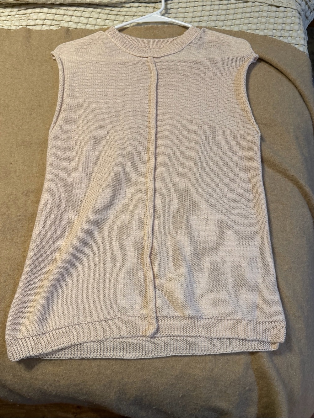 Sleeveless Knit Top - Light cream